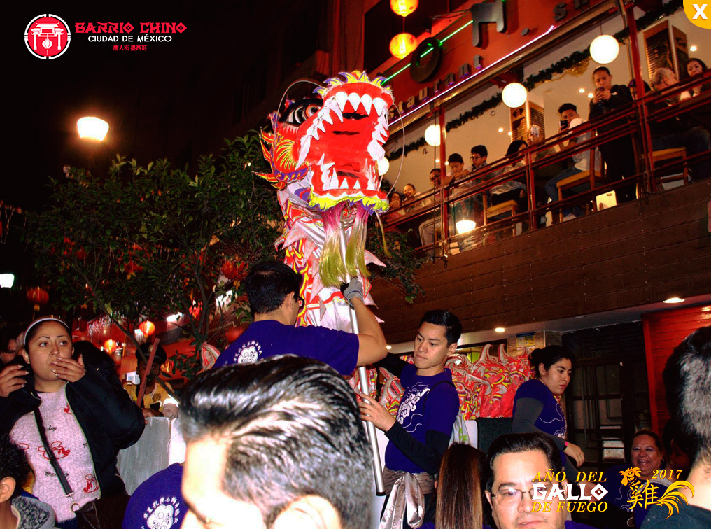 Celebración del Año Nuevo Chino-GALLO FUEGO 2017.